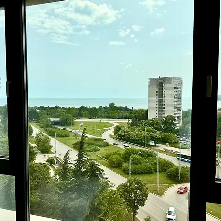 公寓 New In Breeze With Panoramic Sea View And Parking *