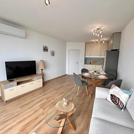 公寓 New In Breeze With Panoramic Sea View And Parking *