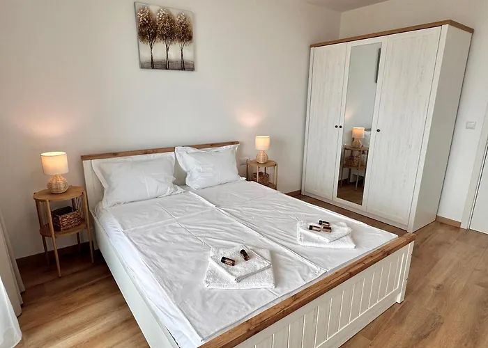 New In Breeze With Panoramic Sea View And Parking * Varna